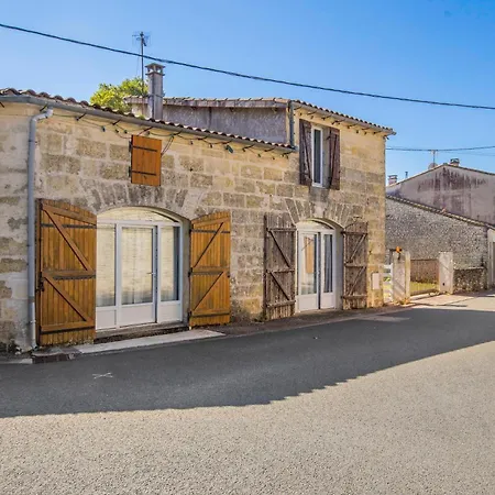Maison De St Genes Saint-Genes-de-Blaye