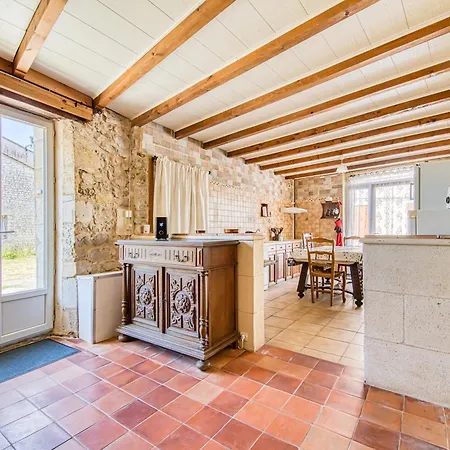 Maison De St Genes *